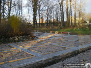 Новый урновый участок кладбища. Фото Н. Лаврентьева 31.X.2009 года