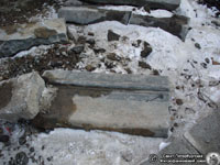 Фрагменты надгробий. Фото Н.В. Лаврентьева, 29.III.2011 года.