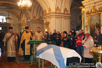 Отпевание в Никольском соборе. Фото Белое дело, 14.XI.2011 года.