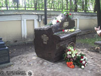 Cenotaf Marii Szymanowskiej. Fotografia S. Jakimow, 2010
